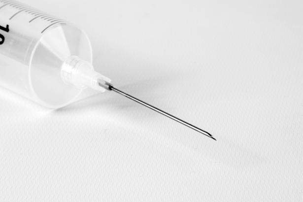 syringe-with-a-needle-1467187457LBu